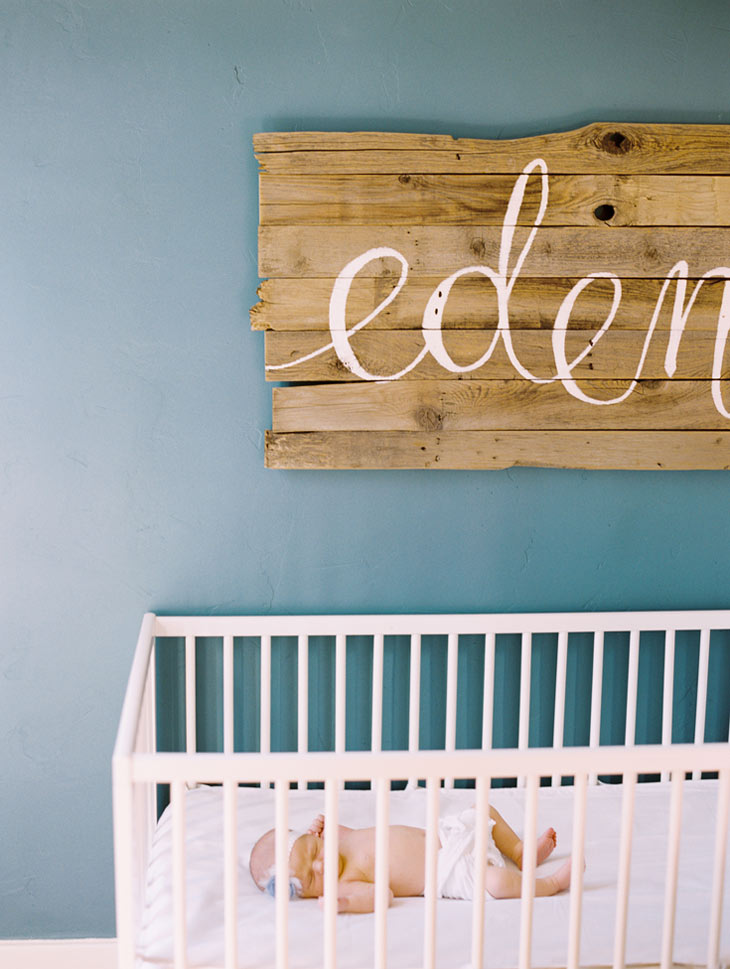 Newborn photo | Cassidy Brooke Photography | sign by ezer calligraphy & design